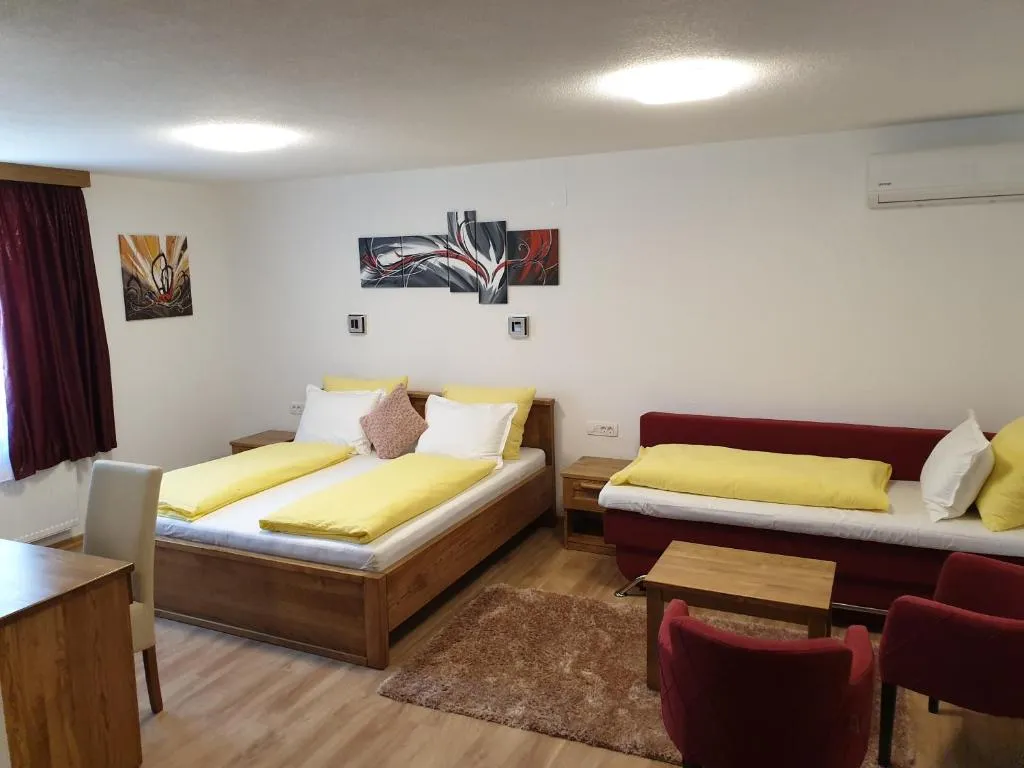 Plitvice Breza - Deluxe Triple Room image